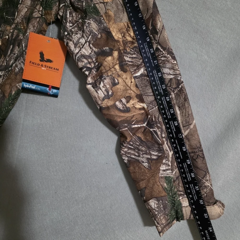 NWT Field & Stream Mens RealTree Hydroproof Camo Rain Jacket Size Medium